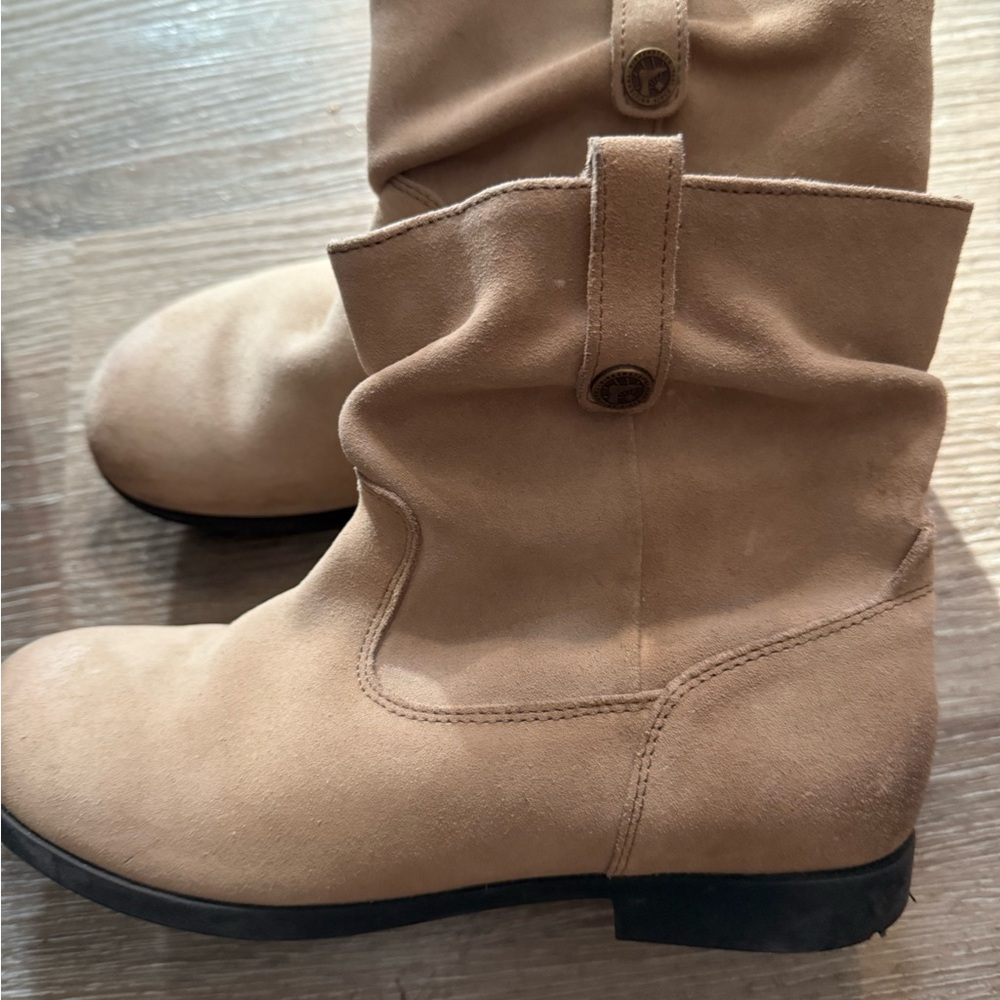 Tan Women's Boots